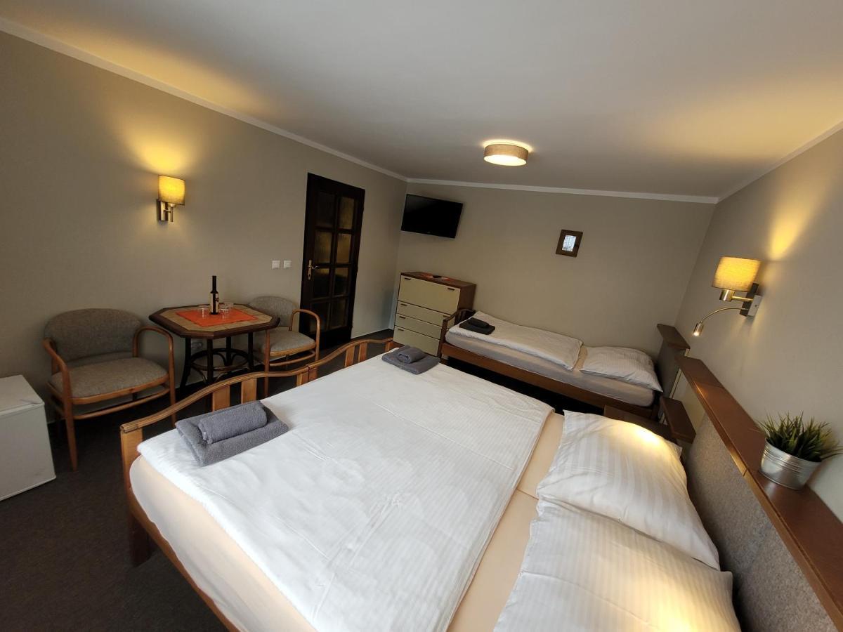 Hotel Stary Mlyn Jeseník Kültér fotó