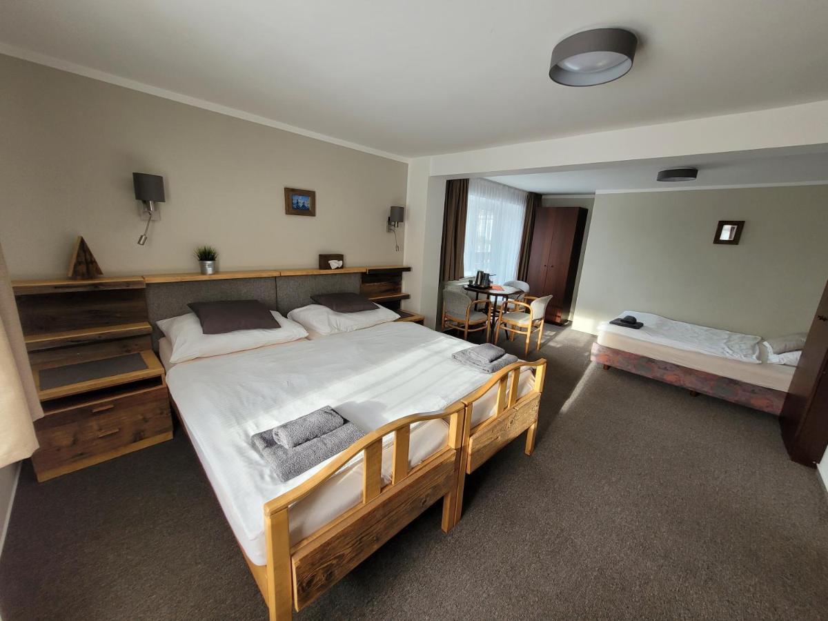 Hotel Stary Mlyn Jeseník Kültér fotó
