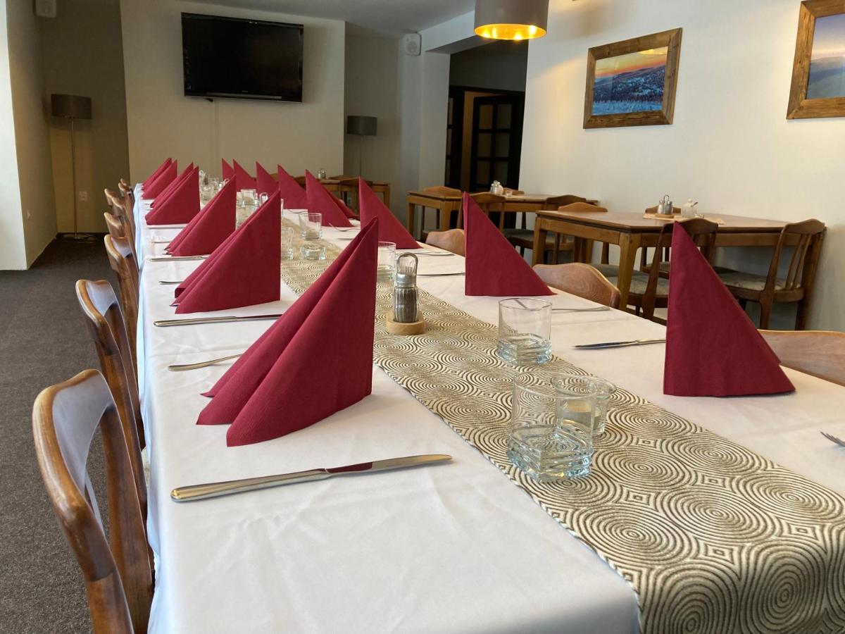 Hotel Stary Mlyn Jeseník Kültér fotó
