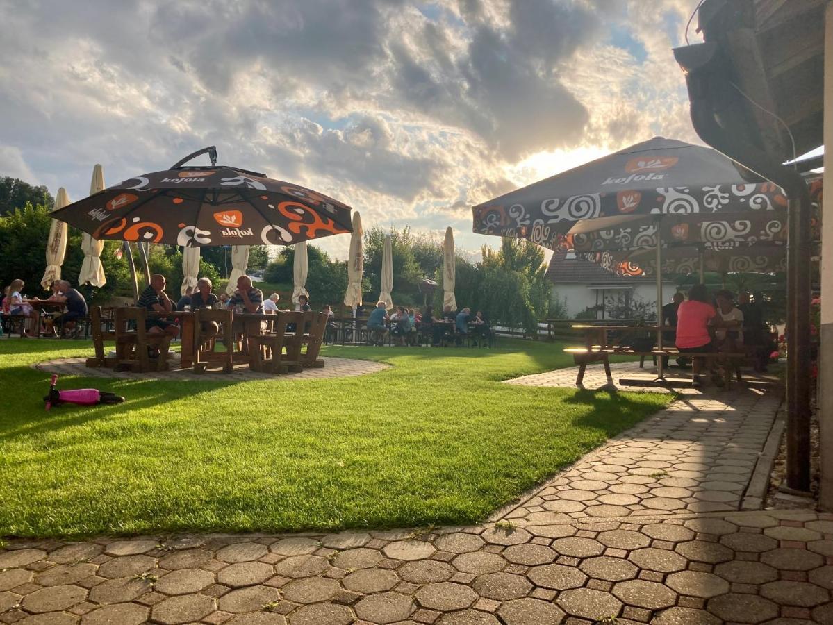Hotel Stary Mlyn Jeseník Kültér fotó