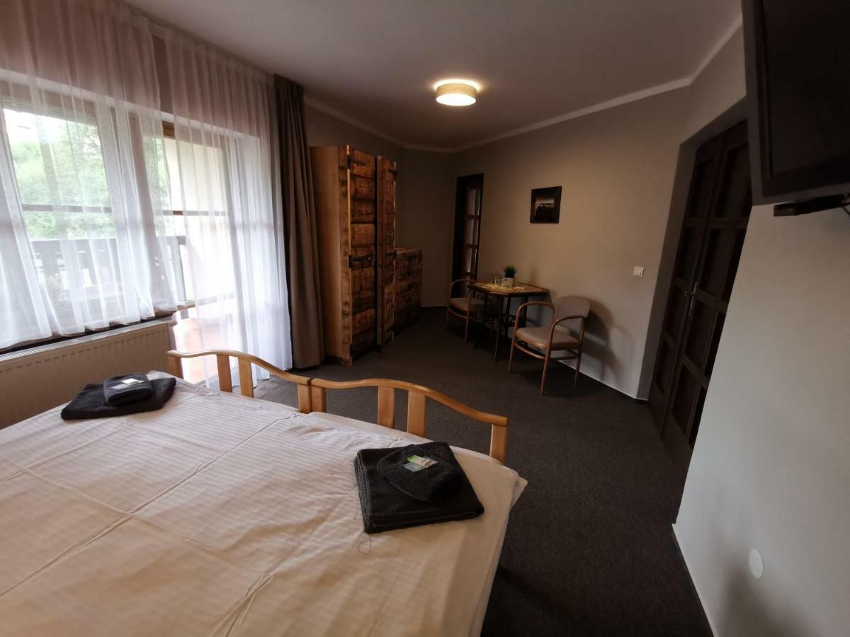 Hotel Stary Mlyn Jeseník Kültér fotó